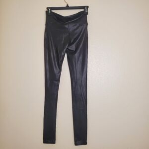 Spanx Faux Leather Leggings Size Medium Black High Waisted Slimming Shaping